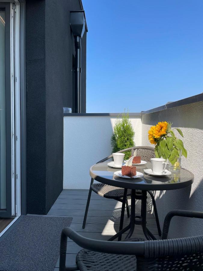 Apartamenty Morzeblizej Kolobrzeg Dış mekan fotoğraf